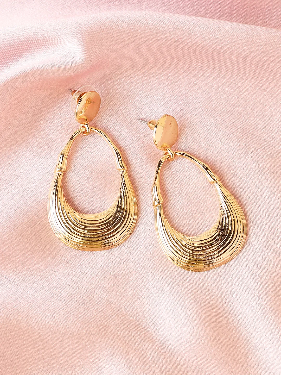 Elegant Gold Drop Earrings