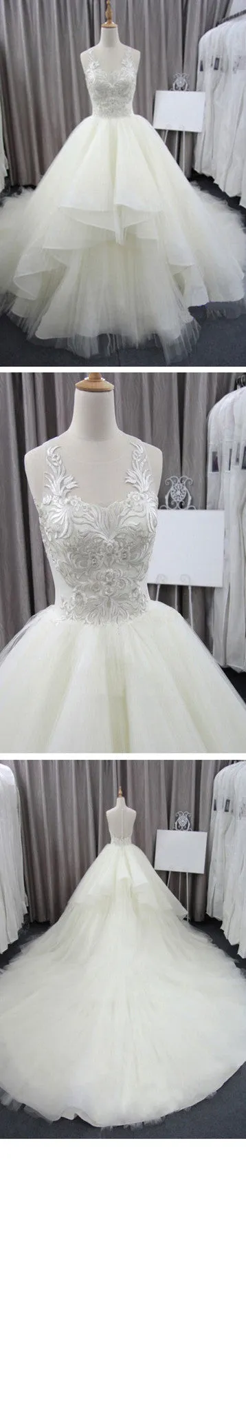 Sleeveless Lace Ivory Tulle Ball Gown Wedding Dress