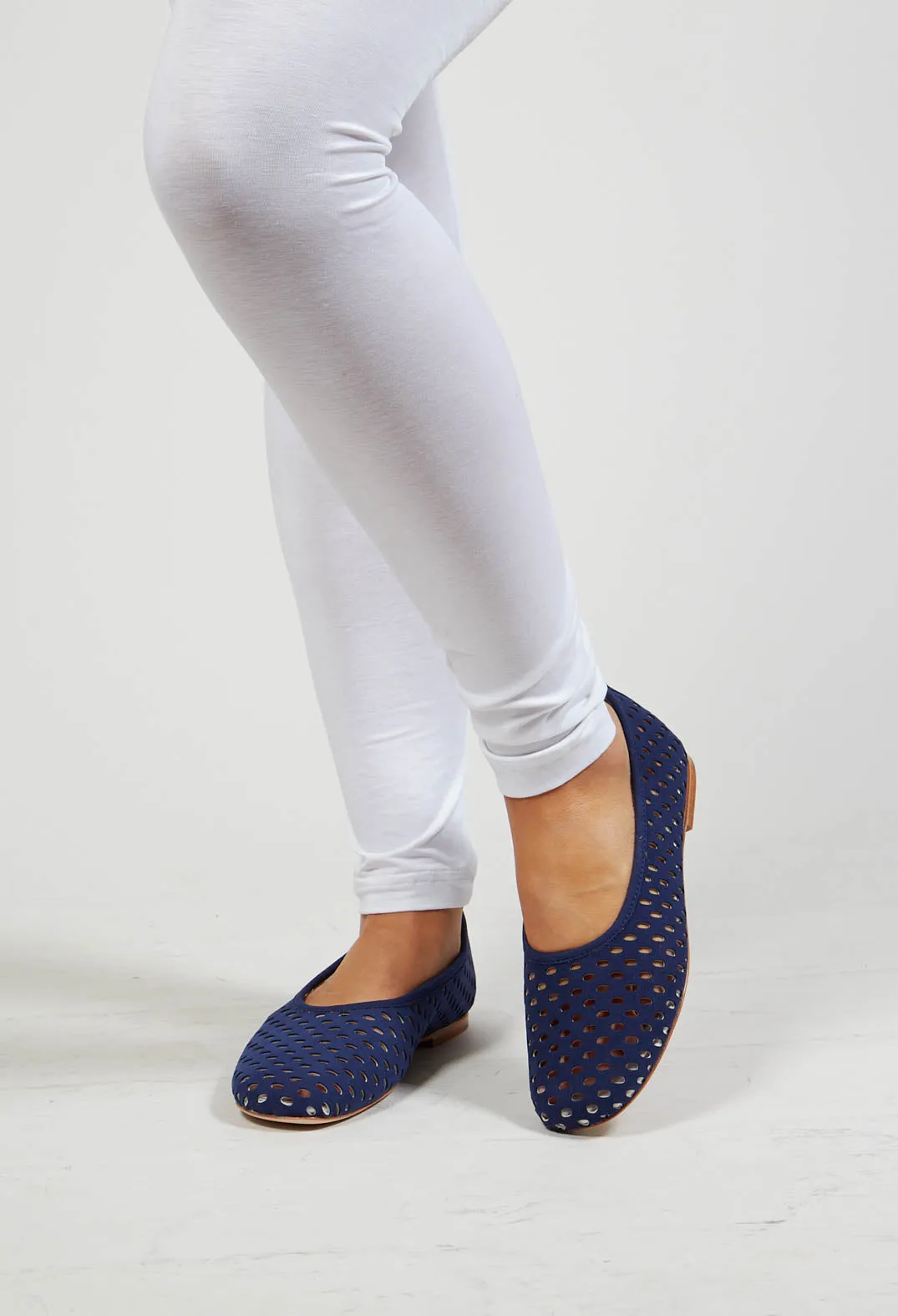 Azur Net Style Cut Out Pumps