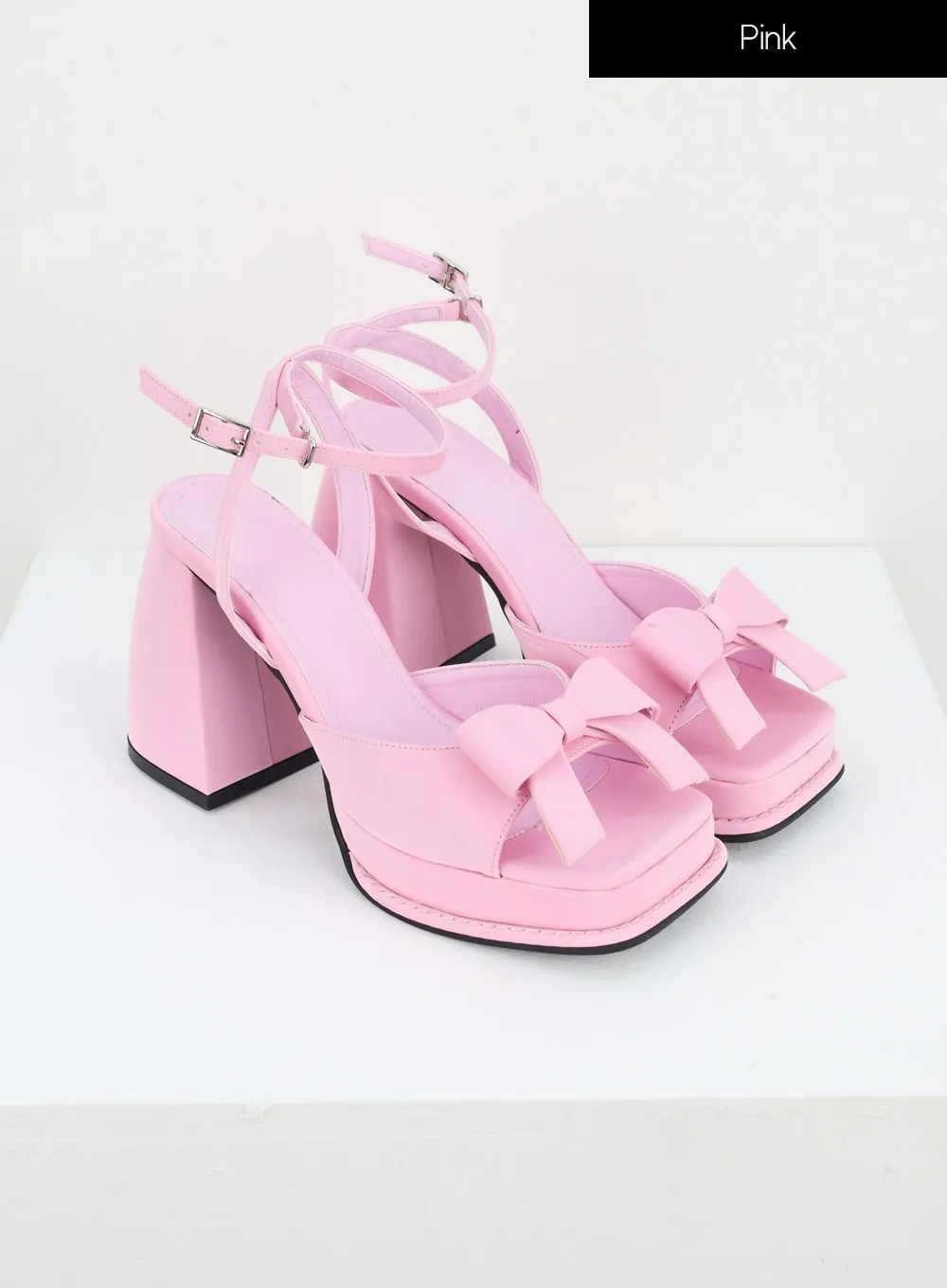 Heel Sandals with Ribbon Detail