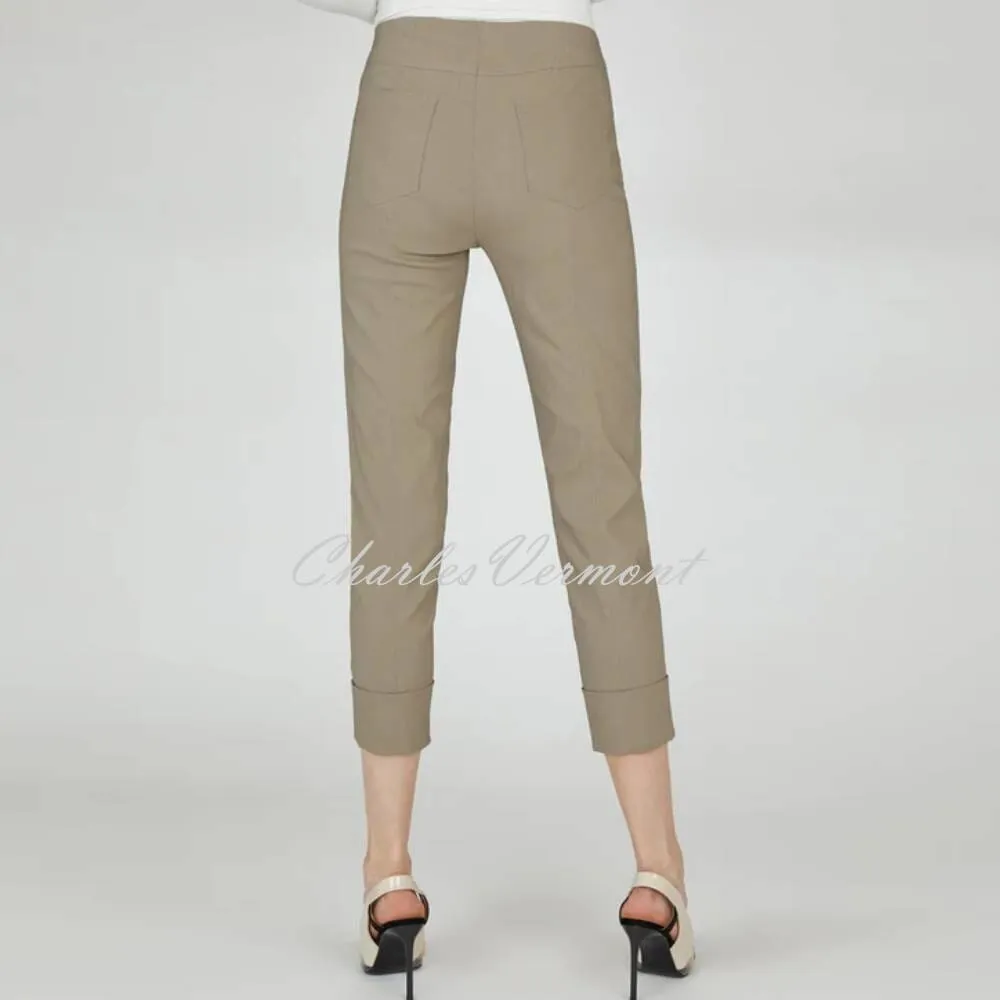 Robell Bella 09 Cropped Trouser in Taupe