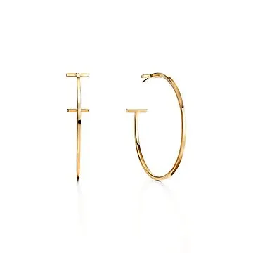 Tiffany T wire hoop earrings in yellow gold, extra large. 