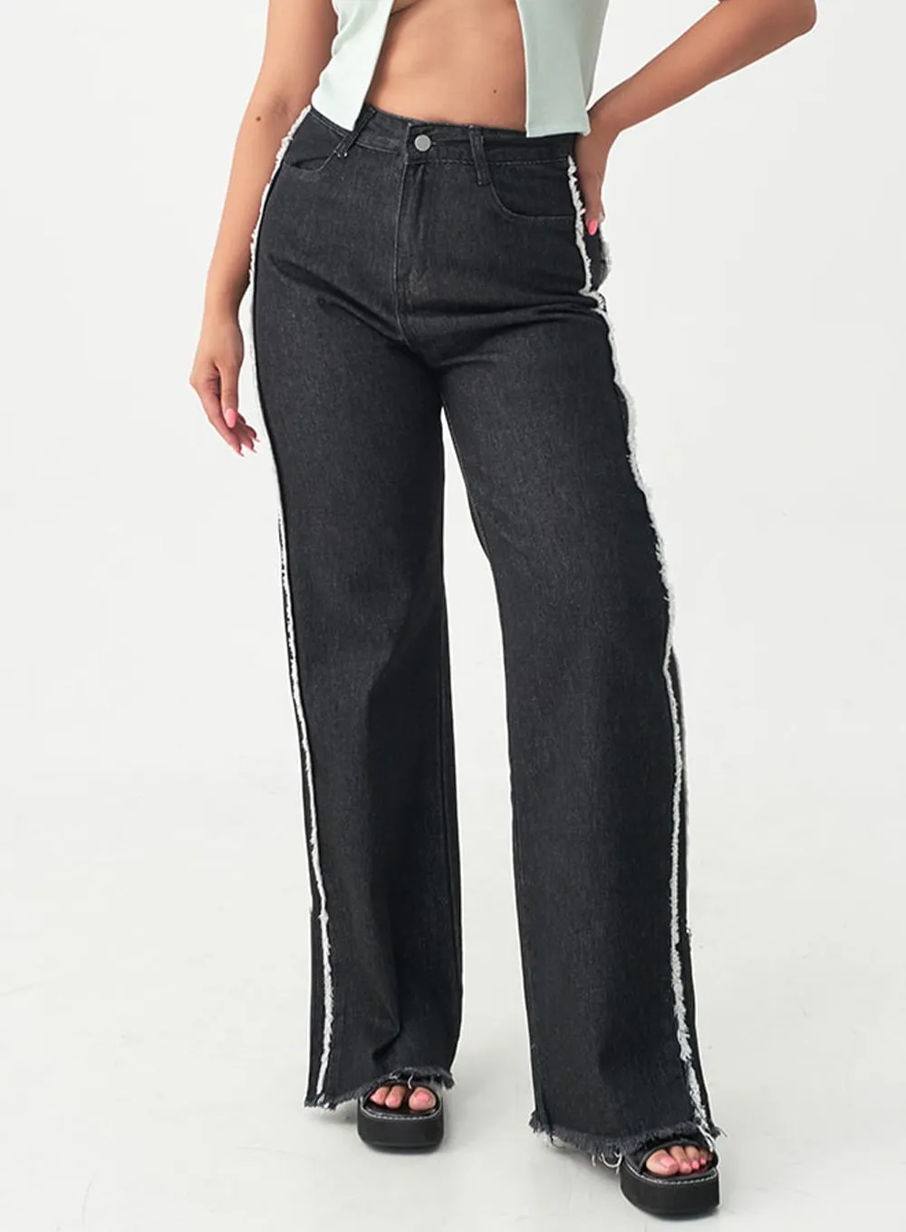 Zip-Up Slit Jeans with Side Tassels